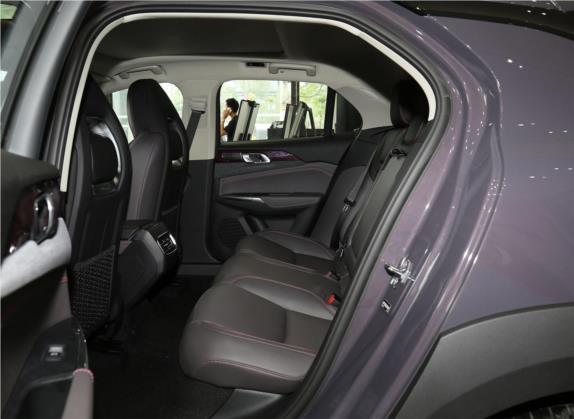 领克02 2020款 1.5T DCT两驱耀版 车厢座椅   后排空间