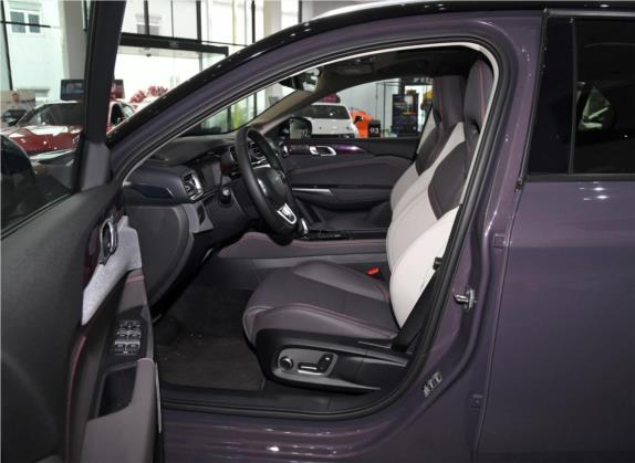 领克02 2020款 高能版 2.0T 自动两驱耀Pro版 车厢座椅   前排空间