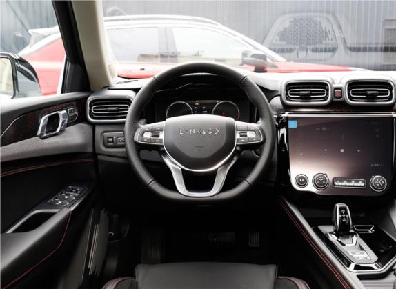 领克02 2020款 高能版 2.0T 自动两驱劲Pro版 中控类   驾驶位