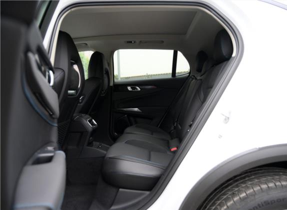 领克01新能源 2019款 1.5T PHEV Pro 车厢座椅   后排空间