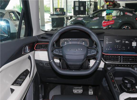 领克06 2020款 1.5T 科技先锋版 中控类   驾驶位
