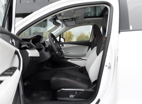 领克06 2020款 1.5T 型Plus 车厢座椅   前排空间