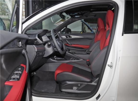 领克06 2020款 1.5T MHEV Pro 车厢座椅   前排空间