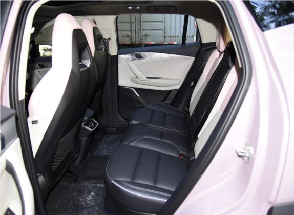 领克06 2021款 1.5T Shero粉色特别版 车厢座椅   后排空间