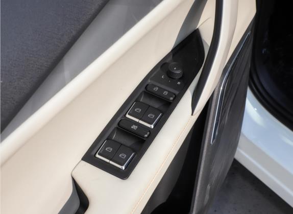 领克06新能源 2020款 PHEV Plus 车厢座椅   门窗控制