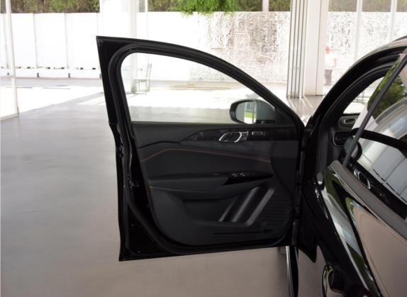 领克02 Hatchback 2021款 2.0TD Halo 驾控套件版 车厢座椅   前门板