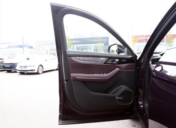 领克09新能源 2021款 2.0T PHEV Ultra 六座 车厢座椅   前门板