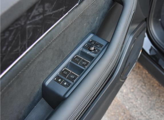 领克09新能源 2021款 2.0T PHEV Halo 六座 车厢座椅   门窗控制