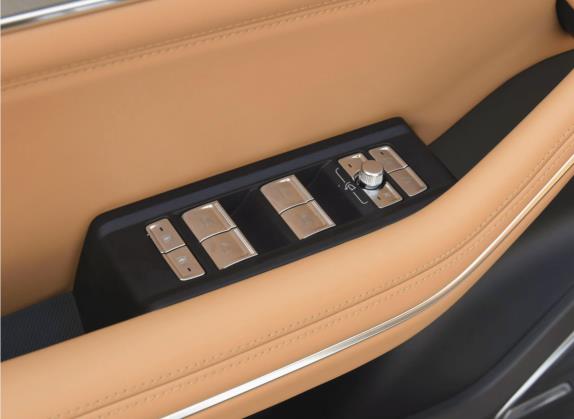 领克09新能源 2023款 2.0TD EM-P 远航版PM 六座 车厢座椅   门窗控制