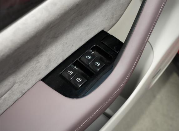 零跑C11 2021款 豪华版 车厢座椅   门窗控制