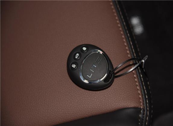 LITE 2019款 R300 引力版 其他细节类   钥匙