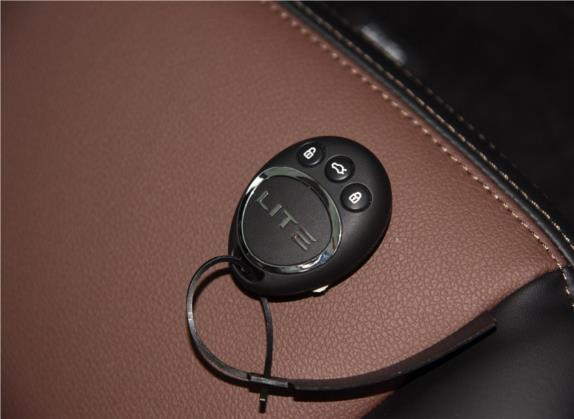 LITE 2019款 R300 魔力版 其他细节类   钥匙