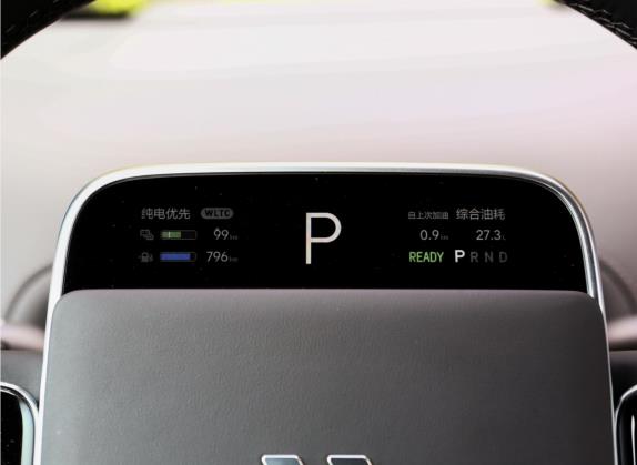 理想L8 2023款 Pro 中控类   仪表盘