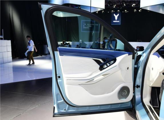 岚图FREE 2021款 四驱增程首发纪念版专属豪华套装 车厢座椅   前门板