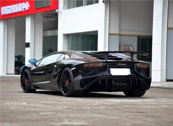 Aventador 2015款 LP 750-4 Superveloce 外观   斜后