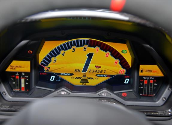 Aventador 2015款 LP 750-4 Superveloce 中控类   仪表盘