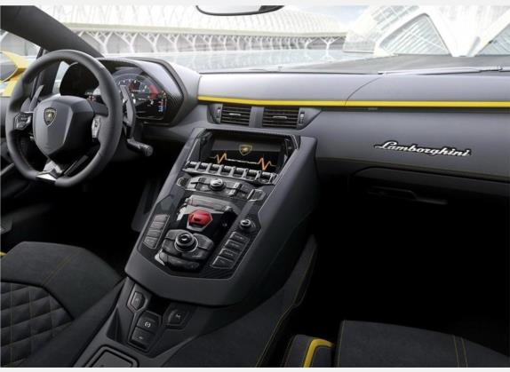 Aventador 2017款 Aventador S 中控类   中控台