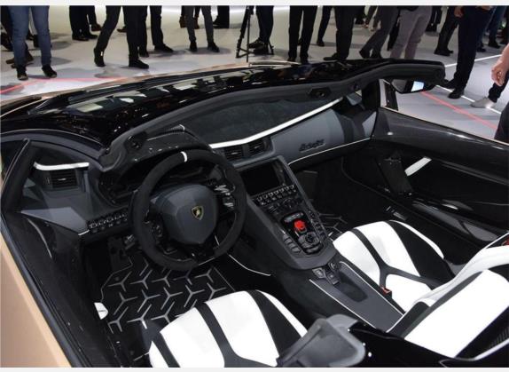 Aventador 2019款 Aventador SVJ Roadster 中控类   中控全图