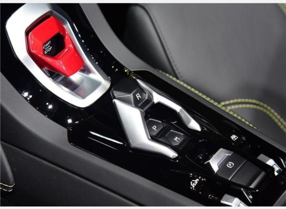 Huracán 2017款 Huracán RWD Spyder 中控类   挡把