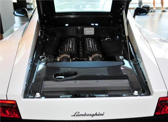 Gallardo 2011款 LP 570-4 Superleggera 其他细节类   发动机舱