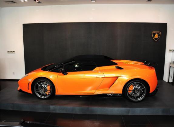 Gallardo 2011款 LP 570-4 Spyder Performante 外观   正侧