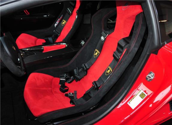 Gallardo 2012款 LP 570-4 Super Trofeo Stradale 车厢座椅   前排空间