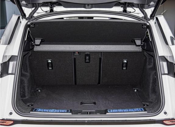 揽胜极光 2022款 极光L 200PS R-Dynamic Standard 精英版 车厢座椅   后备厢