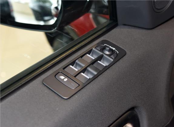 发现神行 2017款 2.0T SE 车厢座椅   门窗控制