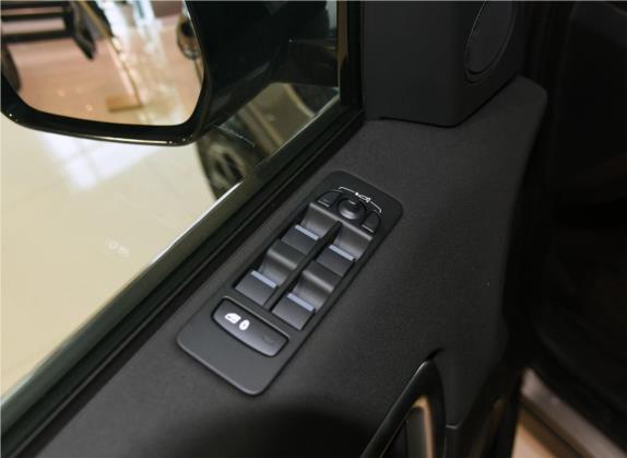 发现神行 2017款 2.0T 酷黑限量版 车厢座椅   门窗控制
