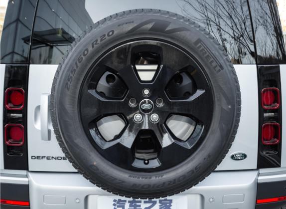 路虎卫士 2022款 90 2.0T P300 SE 其他细节类   备胎
