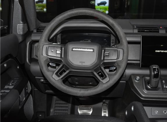 路虎卫士 2022款 110 V8 007典藏版 中控类   驾驶位
