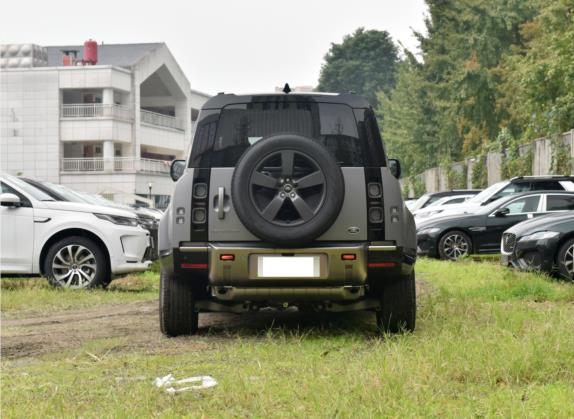 路虎卫士 2023款 改款 110 3.0T P400 X 外观   正后