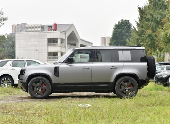 路虎卫士 2023款 改款 110 3.0T P400 X 外观   正侧