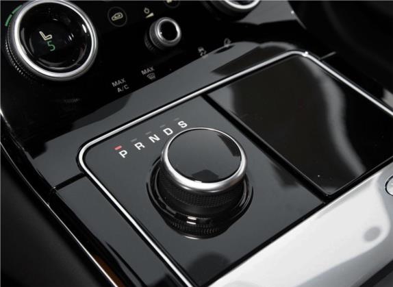 揽胜星脉 2018款 P380 R-DYNAMIC HSE 中控类   挡把