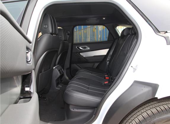 揽胜星脉 2021款 P250 熠黑珍藏版 车厢座椅   后排空间
