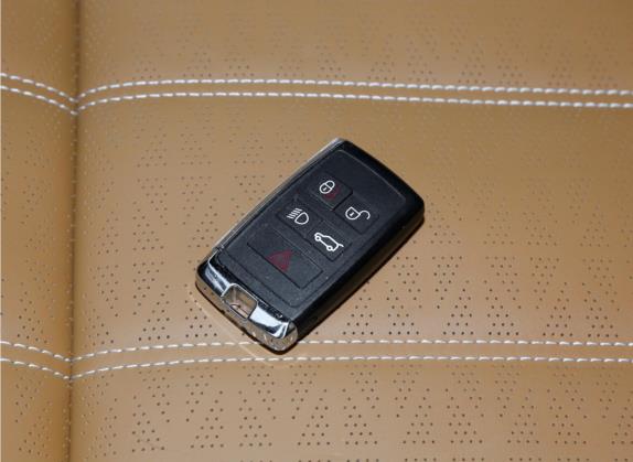 揽胜星脉 2023款 340PS HSE R-DYNAMIC 其他细节类   钥匙