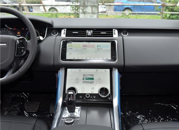 揽胜运动版新能源 2020款 P400e SE 中控类   中控台
