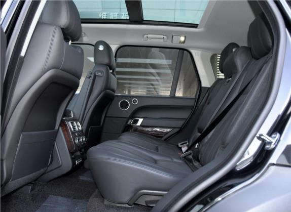 揽胜 2013款 3.0 TDV6 Vogue 车厢座椅   后排空间