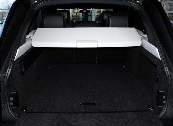 揽胜 2014款 3.0 SC V6 Vogue SE 车厢座椅   后备厢
