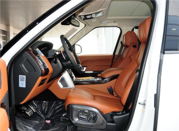 揽胜 2014款 5.0 SC V8 AB 尊崇创世加长版 车厢座椅   前排空间