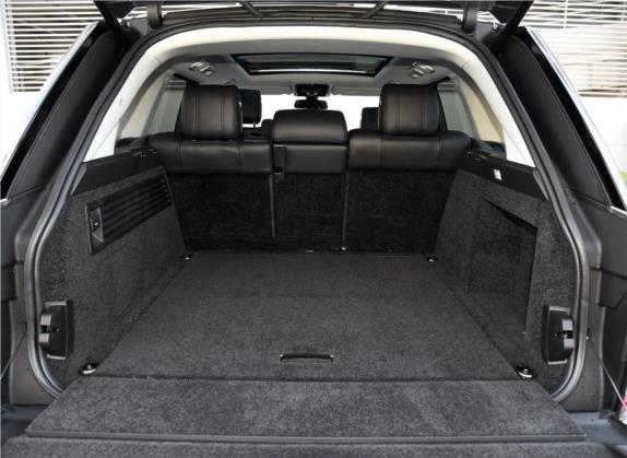 揽胜 2016款 3.0 SC V6 Vogue 车厢座椅   后备厢