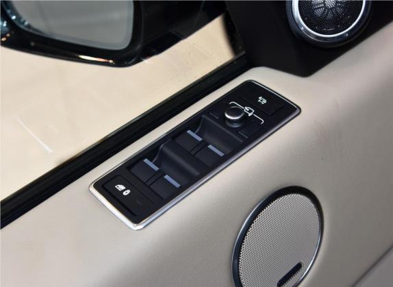 揽胜 2017款 3.0 SC V6 Vogue 车厢座椅   门窗控制