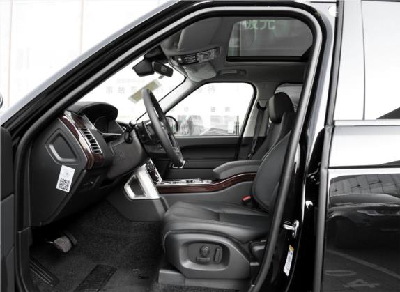 揽胜 2017款 3.0 SC V6 盛世版 车厢座椅   前排空间
