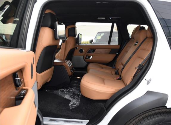 揽胜 2018款 5.0 SC V8 AB 尊崇创世加长版 车厢座椅   后排空间