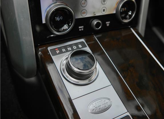 揽胜 2021款 3.0 L6 传世版 中控类   挡把