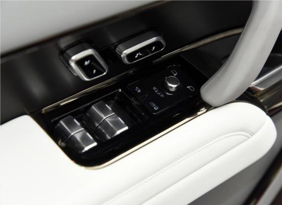 揽胜 2023款 4.4 V8 SV尊荣创世版 车厢座椅   门窗控制