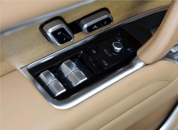 揽胜 2023款 4.4 V8 SV尊荣创世加长版 车厢座椅   门窗控制