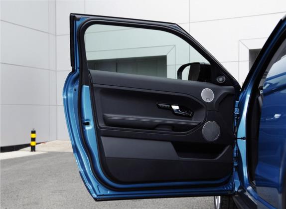 揽胜极光(进口) 2013款 2.0T 3门眩蓝限量版 车厢座椅   前门板