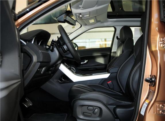 揽胜极光(进口) 2014款 2.0T 5门限量版 车厢座椅   前排空间
