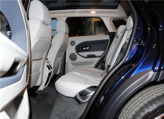 揽胜极光(进口) 2015款 2.0T 耀慕创世限量版 车厢座椅   后排空间
